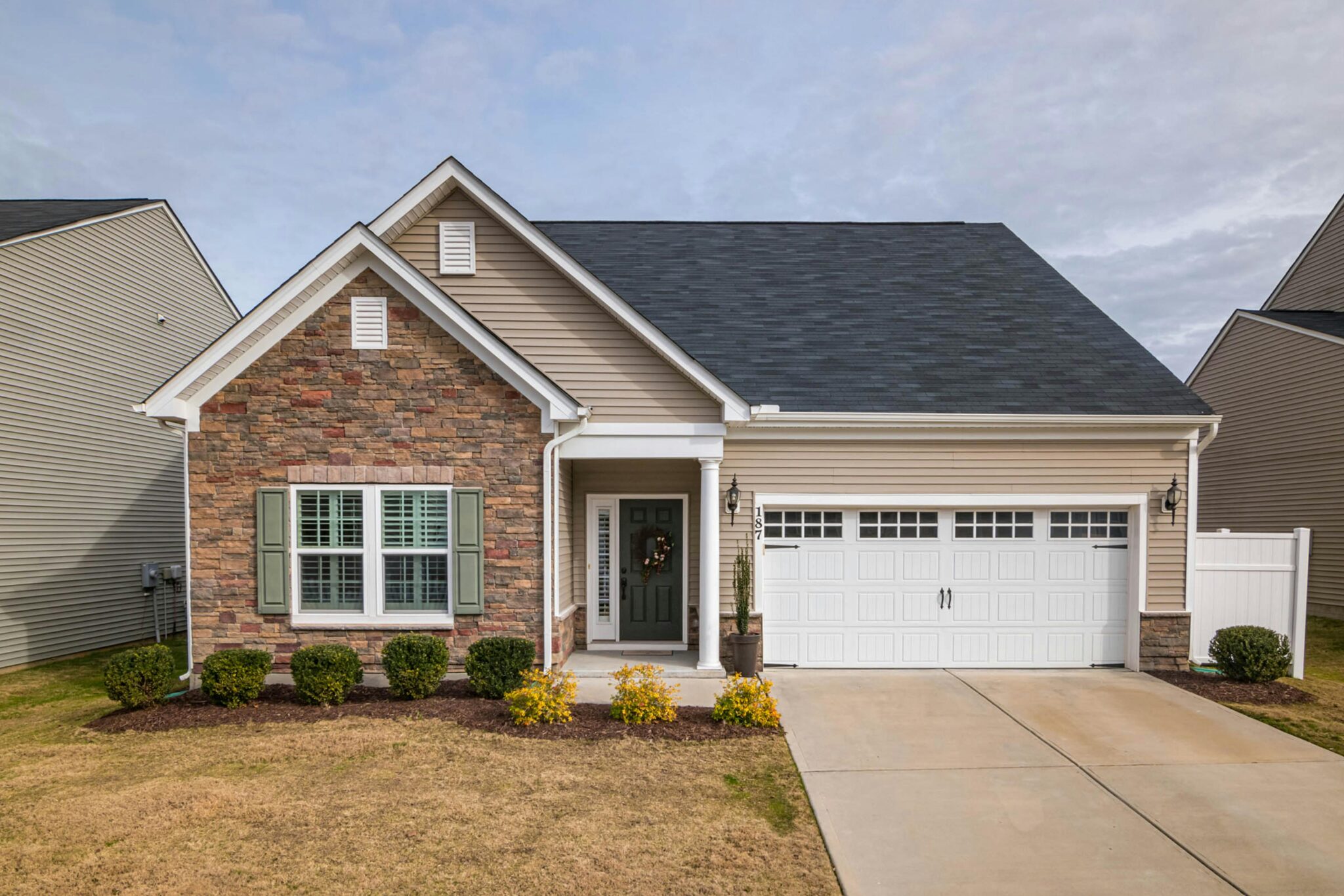 CUSTOM LUXURY HOMES